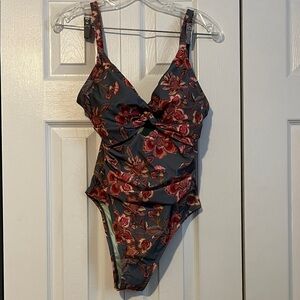 Cupshe Dark Gray One-Piece Bodysuit with Red Floral